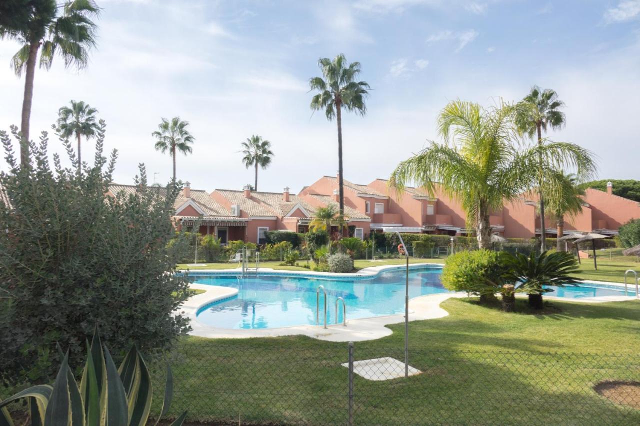 Apartamento Pink Mariposas Chiclana de la Frontera Exterior photo
