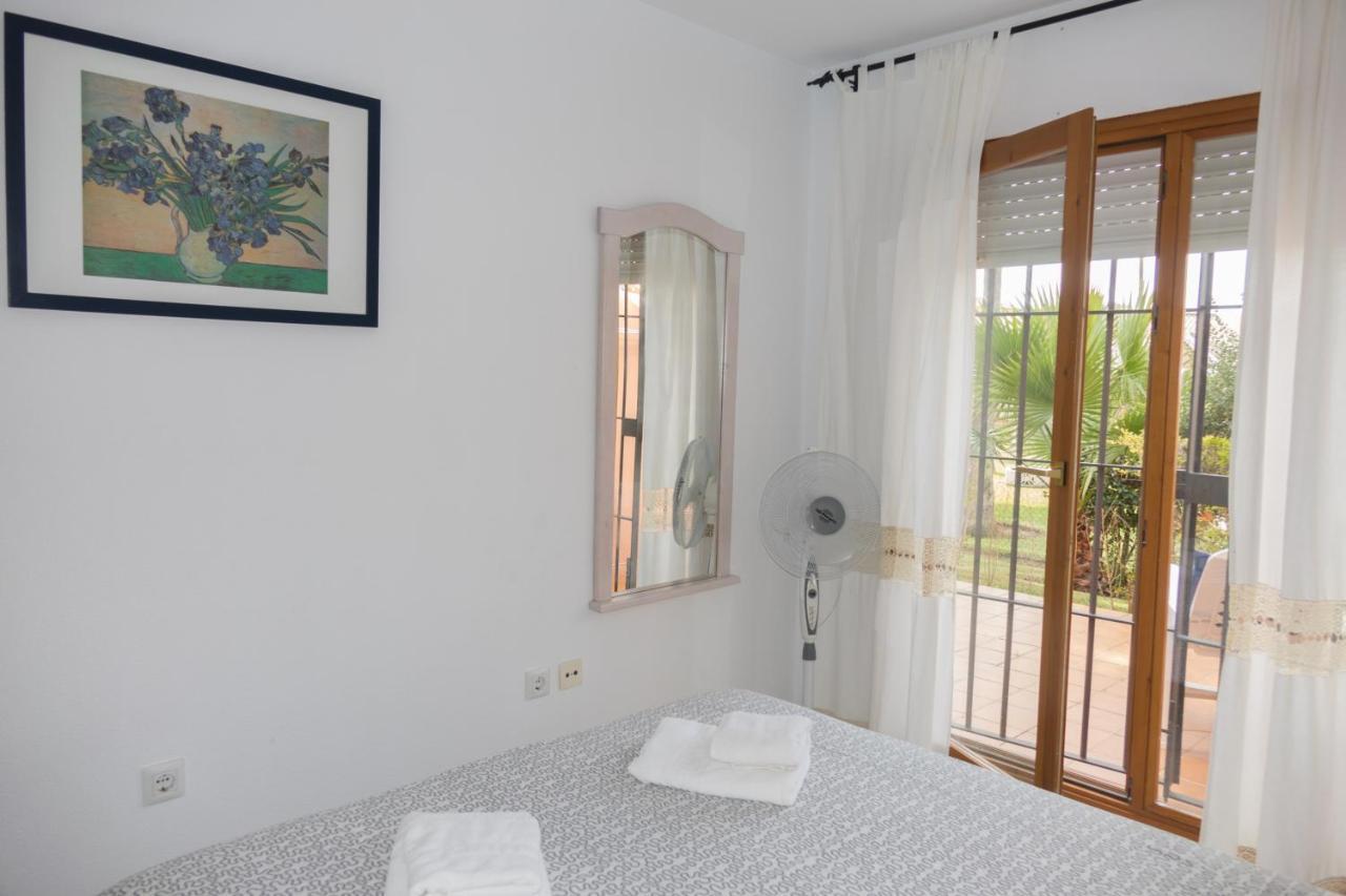 Apartamento Pink Mariposas Chiclana de la Frontera Exterior photo